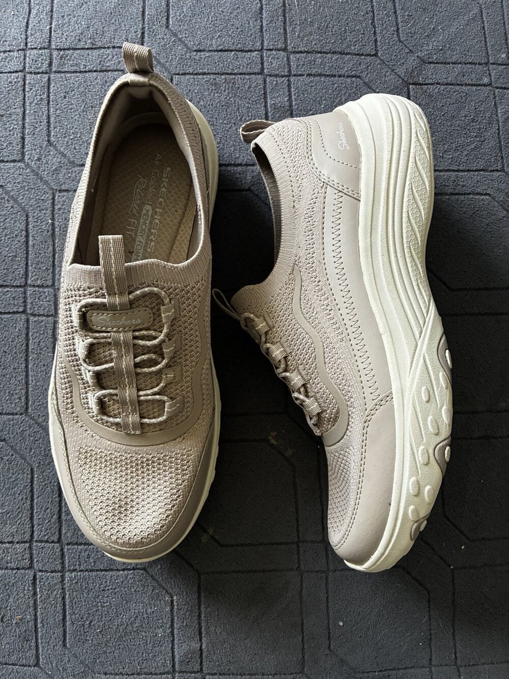 Skechers Active Breathe Easier Beige Sneaker Women Size 9.5